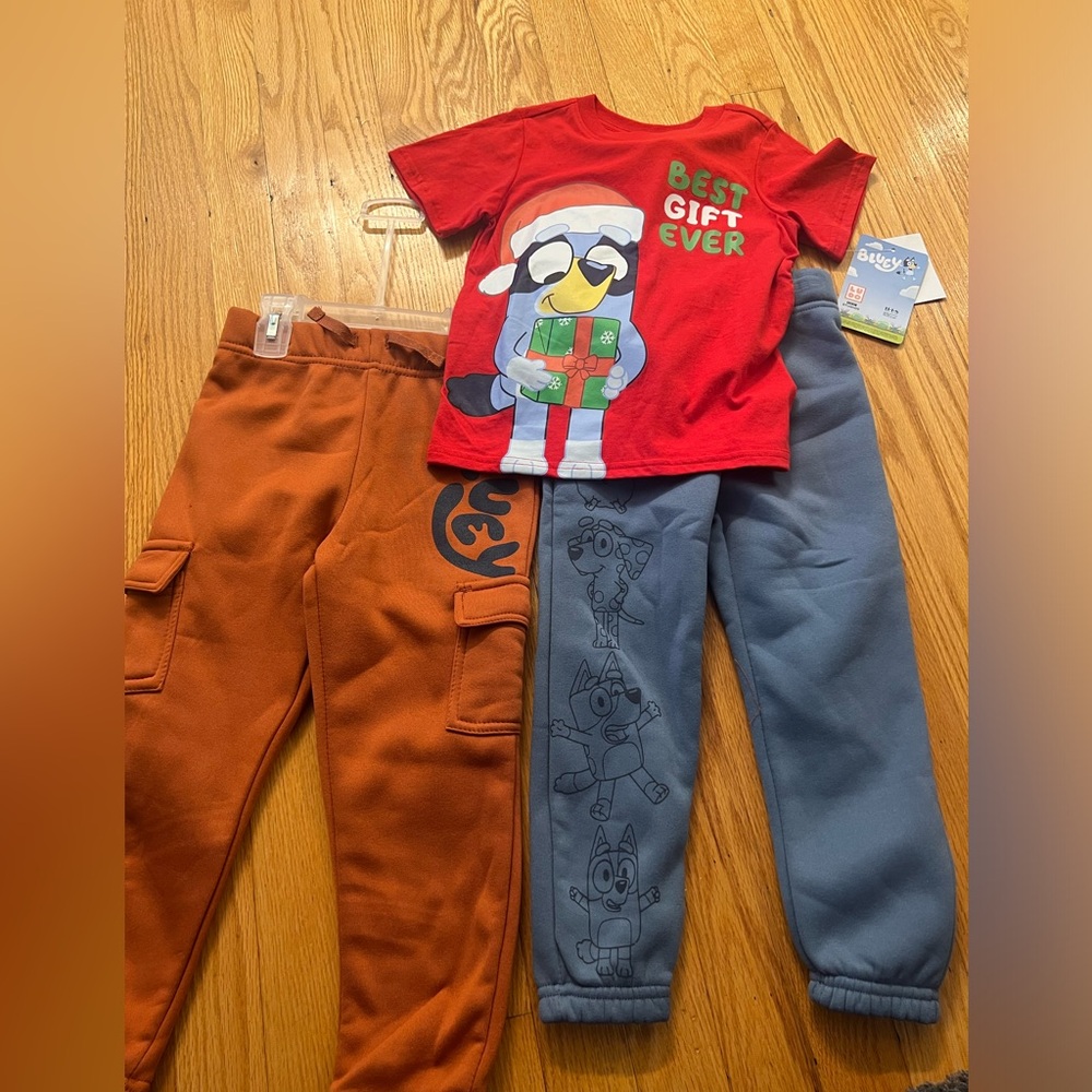 Bluey 2 pair pants and shirt